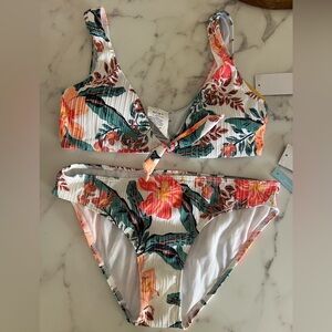 Roxy medium floral bikini NWT